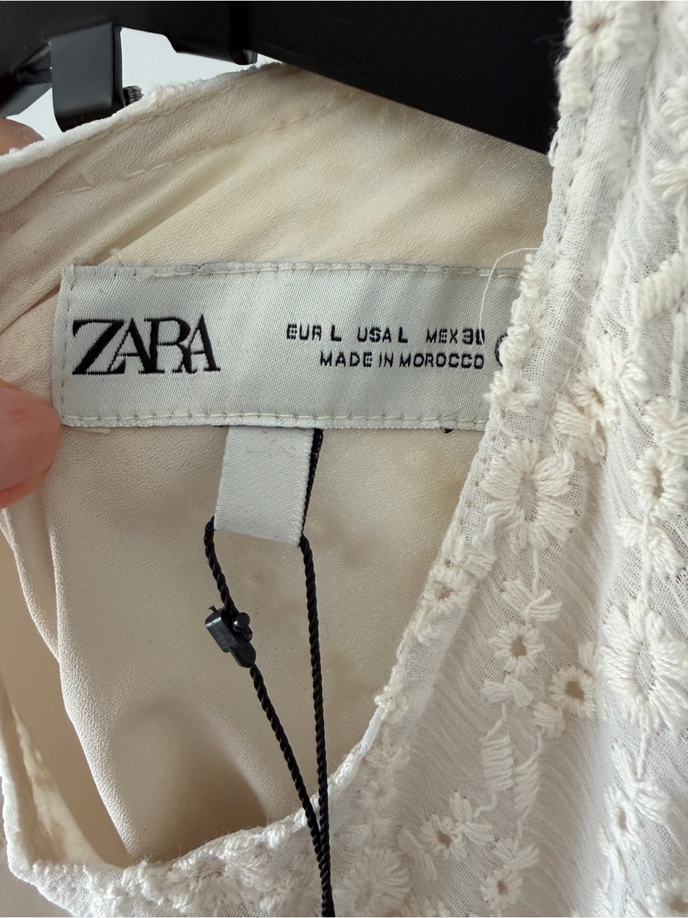 Zara Cream Lace Sleeveless Maxi Dress - Picture 4 of 5